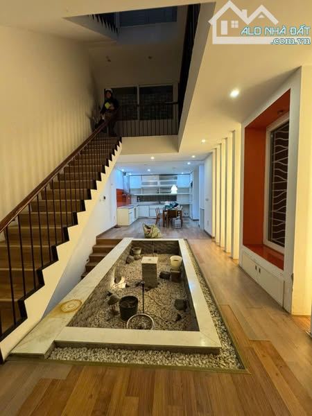 PHÂN LÔ PHỐ LINH LANG BA ĐÌNH 31 TỶ DT 80M MT 5M 5T 3 MẶT THOÁNG  Ô TÔ TRÁNH KINH DOANH NG - 1
