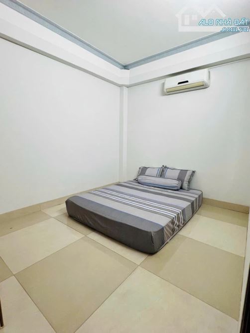 SẬP HẦM NHÀ 3 TẦNG MỚI ĐẸP CÙ CHÍNH LAN Ô TÔ NGỦ TRONG SÂN DT 113M2 NGANG 5.1M CHỈ 6.2 TỶ - 13