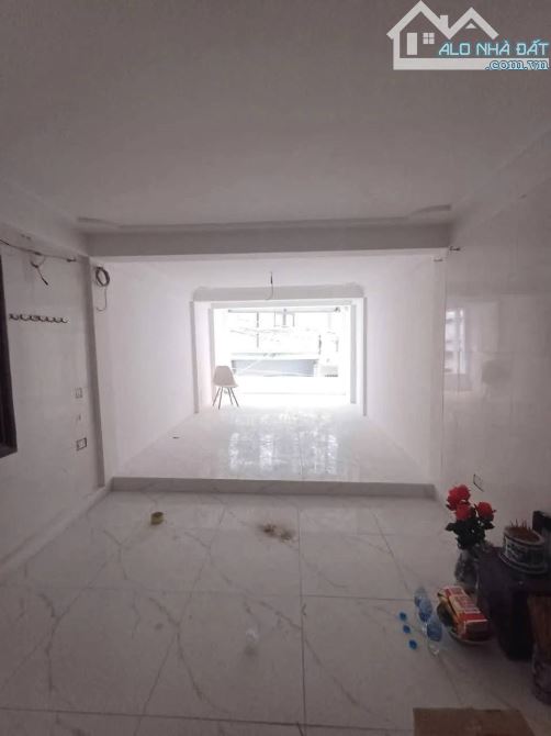 THỊNH QUANG - GẦN PHỐ - LÔ GÓC 3 THOÁNG - CÁCH PHỐ TÂY SƠN 50M - AN SINH ĐỈNH - Ở CỰC SƯỚN - 2