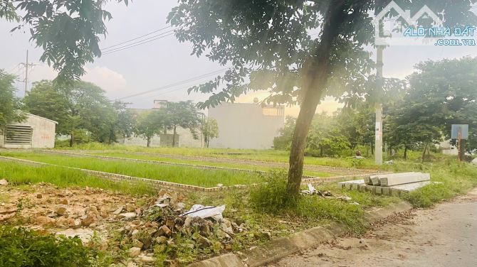 Chính chủ bán đất TĐC Bắc Hạ xã Nội Bài 110m vỉa hè ô tô tránh, kinh doanh tốt nhỉnh 4 tỷ - 2