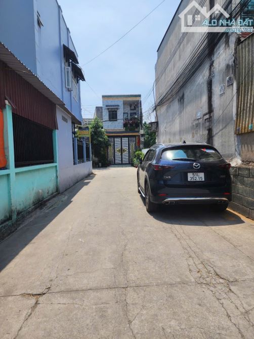 Bán nhà 3 TẦNG Đông Hòa,LÔ GÓC,SHR đường 2 xe hơi thông,gần BigC Go Dĩ An - 2