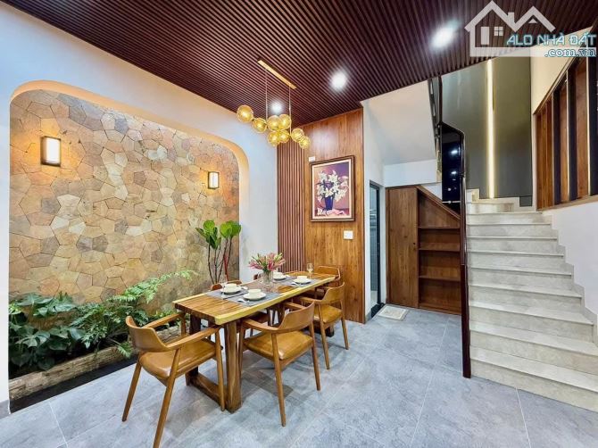 BÁN NHÀ ĐỨC GIANG DT 90M2, MT5M, 5 TẦNG, Ô TÔ TRÁNH, GIÁ 15.X TỶ - 2