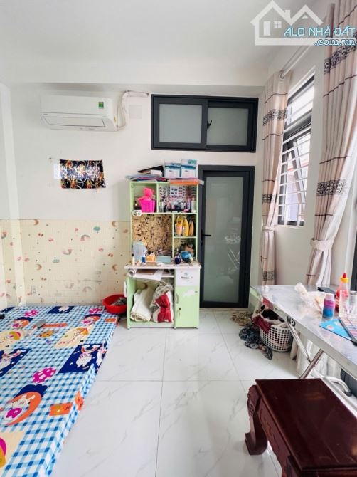🔥TRẦN KHẮC CHÂN 🔥- PHÚ NHUẬN - NHÀ 4 TẦNH BTCT - NGANG KHỦNG 5.8M - 🌸 4.65 TỶ🌸 - 2