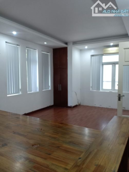 Cho thuê nhà liền kề phố đỗ quang 70m2x5T ô tô tải đỗ cửa làm vp, lớp học, spa KD - 2