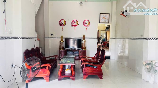 BÁN NHÀ ĐỔ TẤM DT KHỦNG 2160M2- P. QUẢNG PHÚ- GIÁ HẠ CHỈ 3,5 TỶ - 2