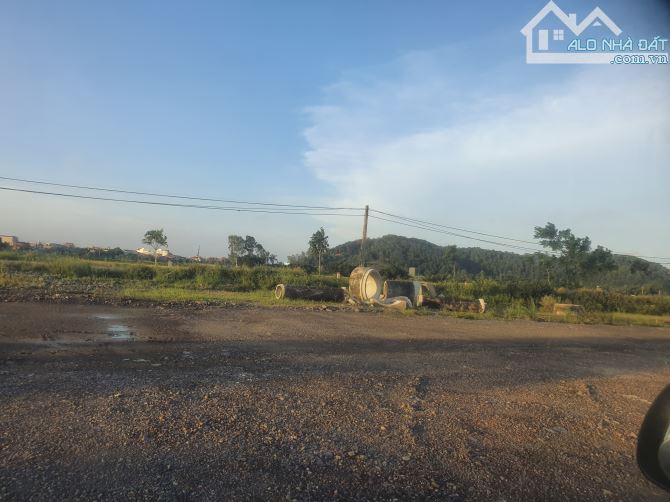 CTY cần bán 1,7 ha đóng tiền thuê đất 1 lần Ý Yên Nam Định, chỉ 2,5 tr/m2 - 2