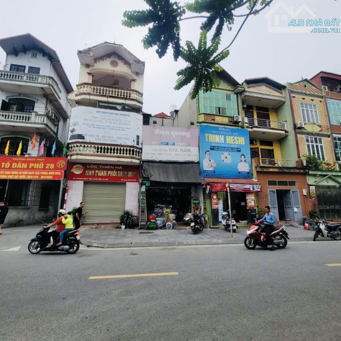 LÝ SƠN, THƯỢNG THANH, VỈA HÈ, Ô TÔ TRÁNH, KINH DOANH, DT 80M2, MT 5M, GIÁ 15 TỶ - 2