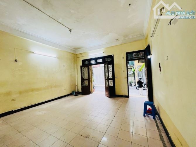 Bán nhà phân lô Nguyên Hồng, Đống Đa. 66m2 x 4T, MT 5,6m. Oto. 27 tỷ (TL). - 2