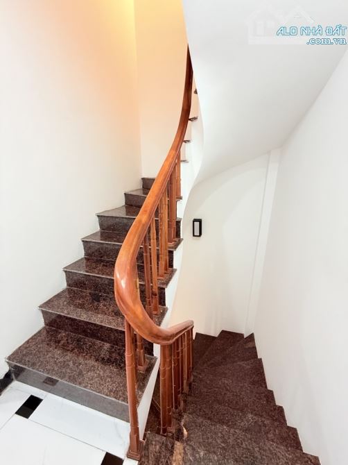 BÁN NHÀ LÊ ĐỨC THỌ - MỸ ĐÌNH - Ô TÔ ĐỖ GẦN - 33M X 5 TẦNG - GIÁ 7,5 TỶ. - 2