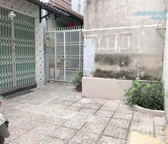 Bán nhà hẻm Phạm Thế Hiển Phường 7 Quận 8. Nhà nở hậu 4.7 Tỷ - 2
