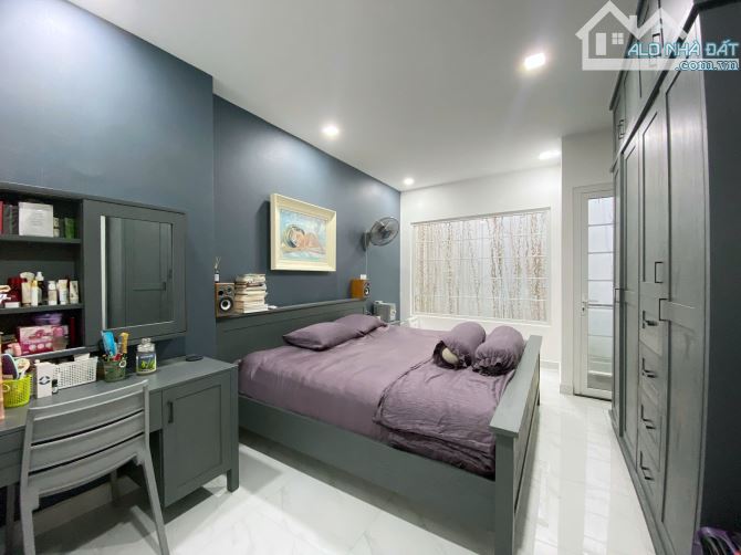 Nhà đẹp 4 tầng , bề ngang đẹp 5m sát Vincom, gần Rạch Xuyên Tâm & ĐH Văn Lang - 2