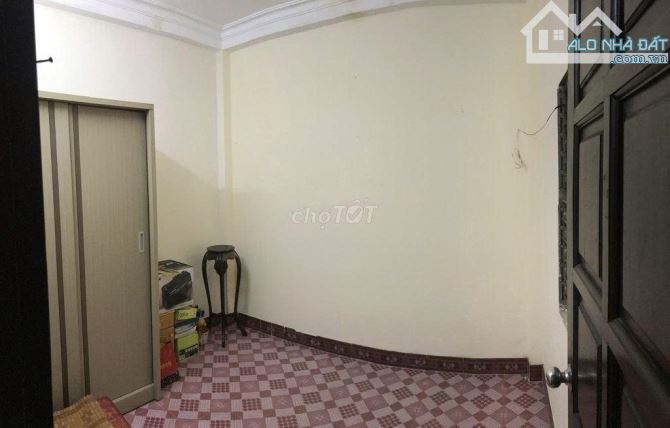 Cho thuê nhà riêng 3 tầng ,hoàng văn thái, khương trung 8.5 triệu/tháng Cho thuê nhà riêng 3 tầng ,hoàng văn thái, khương trung 8.5 triệu/tháng