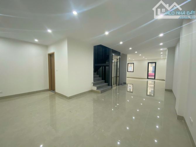 Cho thuê liền kề KĐT Mỗ Lao 120m2x5 tầng thang máy full điều hòa âm trần - 2