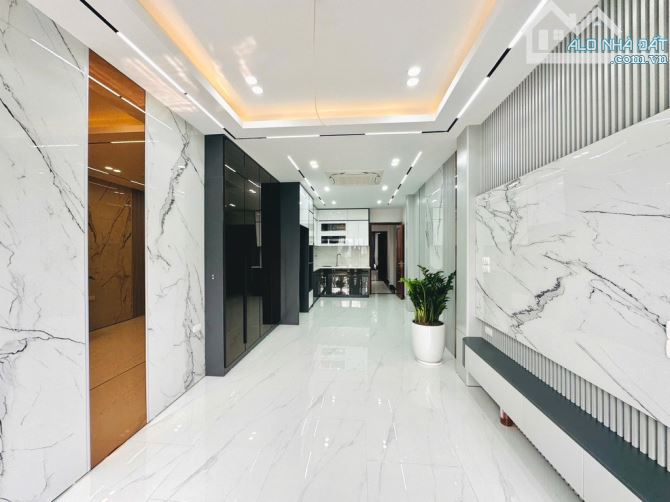 BÁN NHÀ ĐẠI TỪ HM 50M 6 TẦNG THANG MÁY Ô TÔ GẦN PHỐ - 2