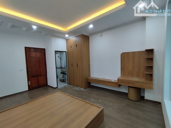 45M2 ,NHÀ 4T ,TRUNG TÂM PHỐ CỔ HÀ ĐÔNG ,10M RA Ô TÔ TRÁNH ,GIÁ CHỈ 8.5 TỶ - 2