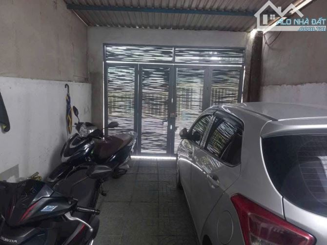 Bán nhà HXH- Trệt, lầu- Nguyễn Chí Thanh, Bình Nhâm , Bình Dương( Tp.HCM mới) hơn 3 tỷ. - 2