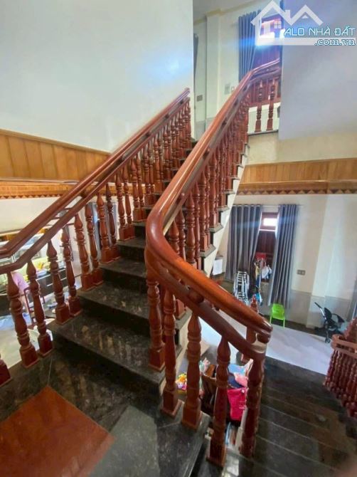 Bán căn biệt thự mặt tiền KDC An Thạnh, Thuận An, Bình Dương- 3 tầng-  8m x 30 m hơn 8 tỷ - 2