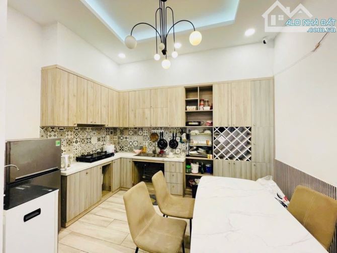 🚘 NHÀ GÒ VẤP - 3 TẦNG - 50M2 - NGANG CHUẨN 4M - HXH TỚI CỬA - GẦN EMART P.H.I - CHỈ 5.xTỶ - 2