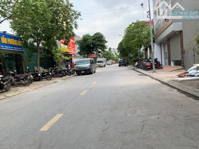 chủ cho thuê làm kho xưởng mặt phố Chính Trung Trâu Quỳ, 110m2 - 220m2 giá tốt - 2