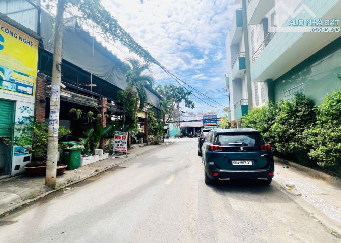 Bán đất dự án Cty Thái Dương đường Nguyễn Duy Trinh Quận 2 cũ gần chợ (210m2) 29.5 tỷ - 2