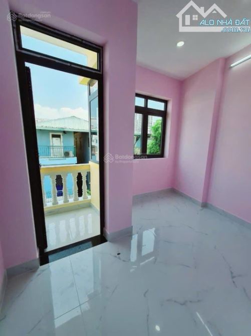 NHÀ 3 TẦNG HẺM XE HƠI LÊ VĂN THỊNH GIÁ RẺ - 2
