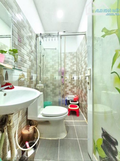 Bán nhà đẹp Đào Tông Nguyên – TT Nhà Bè, 1 trệt 2 lầu, giá chỉ 5.99 tỷ - 2