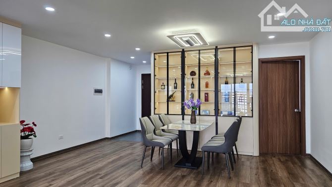 Bán Căn Hộ Điện Lực Hei Tower DT 165m 4PN Full NT căn góc SĐCC giá 60tr/m . O33-912-9968 - 2
