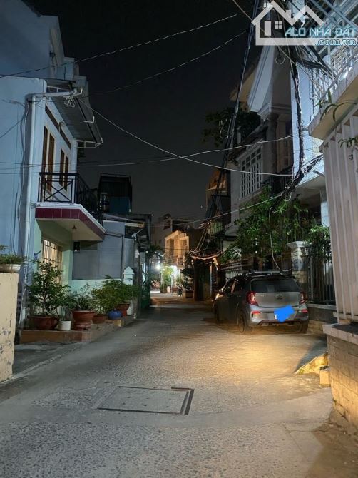 Bán đất thổ cư, Huỳnh Tấn Phát, Quận 7, 5x20m, hẻm ô tô đỗ cửa, xây dựng 4 tầng, hơn 5 tỷ - 2