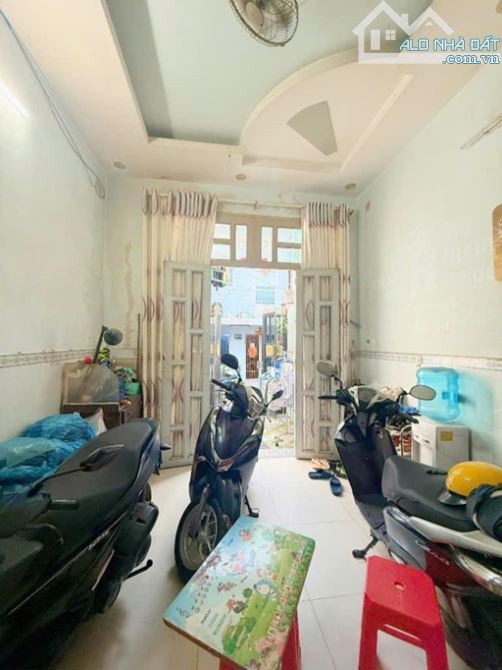 HẺM 3 GÁC, MỄ CỐC, F15, QUẬN 8, 3 TẦNG ĐÚC, 45.0M2, 3.8 TỶ. - 2