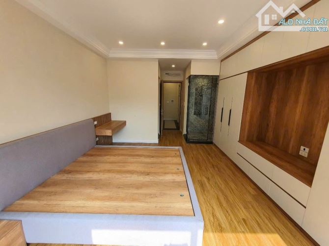 BÁN NHÀ THẠCH BÀN 8.X TỶ, 42M2, MT4M, Ô TÔ TRÁNH, 6 TẦNG THANG MÁY. - 2
