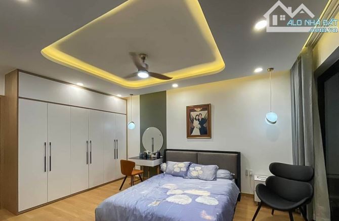 Nhà Phố 4 Tầng Cực Đẹp | gần 100m2 - Ngang 5.5m | Ôtô ngủ trong nhà | Tặng Full nội thất - 2