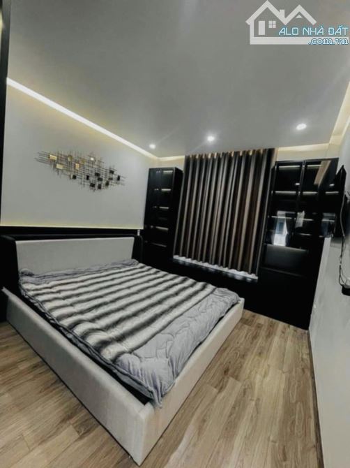 ĐẲNG CẤP PHÂN LÔ -  Ô TÔ TRÁNH – VỈA HÈ - 47M *3T – KINH DOANH ĐỈNH 12 TỶ - 2