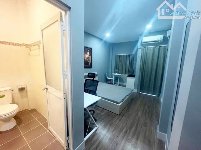 BÁN CHDV 106M2, ĐANG CÓ 11 PHÒNG CHO THUÊ FULL, DÒNG TIỀN GẦN 70TR/THÁNG, HẺM XE HƠI - 2
