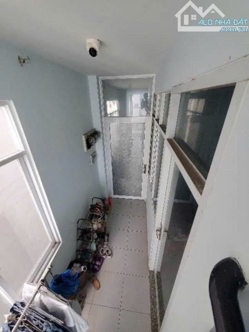 SANG NHƯỢNG CHDV 9 PHÒNG CHO THUÊ VỚI DÒNG TIỀN GẦN 50TR/TH, 5 TẦNG, HXH, GẦN CHỢ BÀ CHIỂU - 2