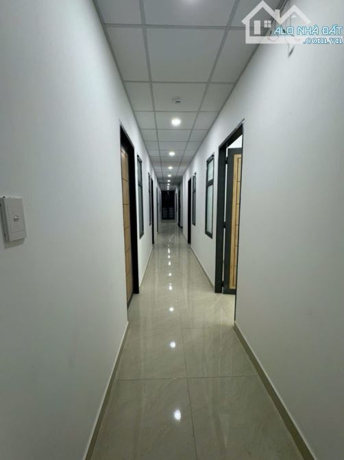 Bán Căn Hộ Dịch Vụ Mặt Tiền khu Lê Văn Quới, 232m2, 6 Tầng, 28 phòng, thu nhập 120 triêụ - 2