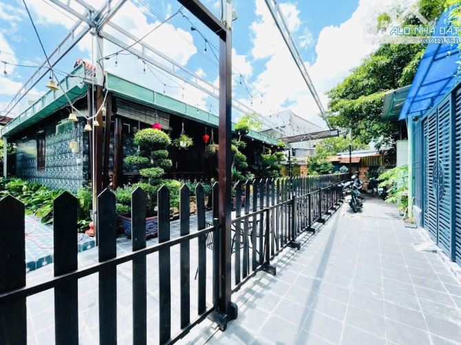 BIỆT THỰ GỖ LÂU ĐỜI Q4 HƠN 100 NĂM SIÊU PHẨM TĂNG GIÁ THEO THỜI GIAN KẾ BÊN TOÀN LÀ CHDV V - 3