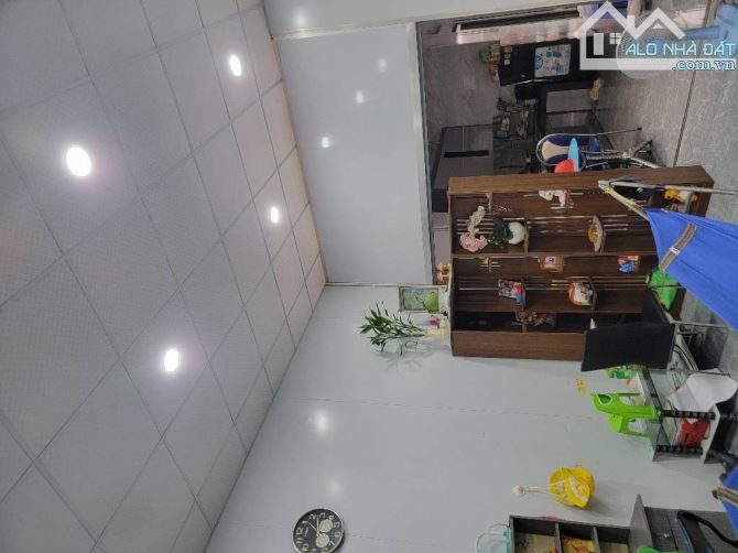 Nhà Cấp 4- DT 116m2 ( 5.8 x21m)- QUỐC LỘ  1A ,An Phú Đông, Quận 12- HXH - 💰5,1 tỷ - 3