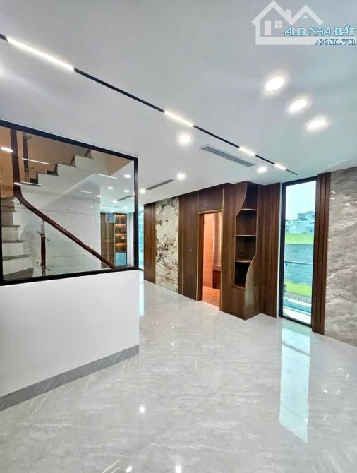LÔ GÓC NGỌC THỤY_65m² x 5T_MT 13m_Giá 19.8 tỷ - 3
