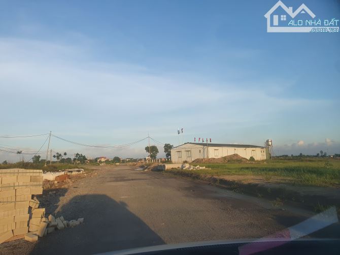 CTY cần bán 1,7 ha đóng tiền thuê đất 1 lần Ý Yên Nam Định, chỉ 2,5 tr/m2 - 3