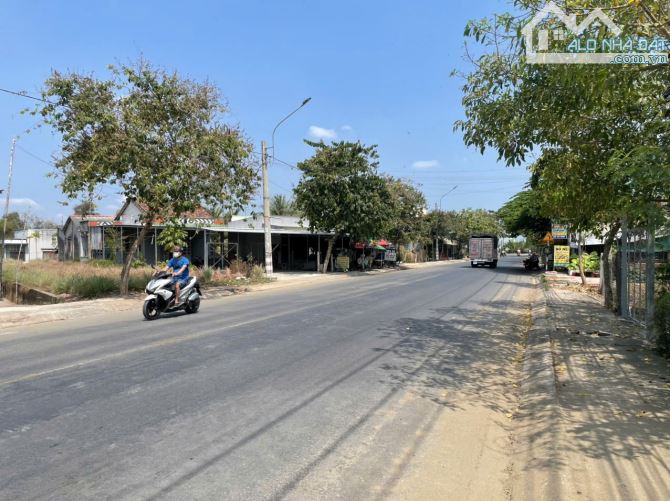 BÁN GẤP ĐẤT MẶT TIỀN DT835B –216,8m² chỉ: 3,75 tỷ - 3