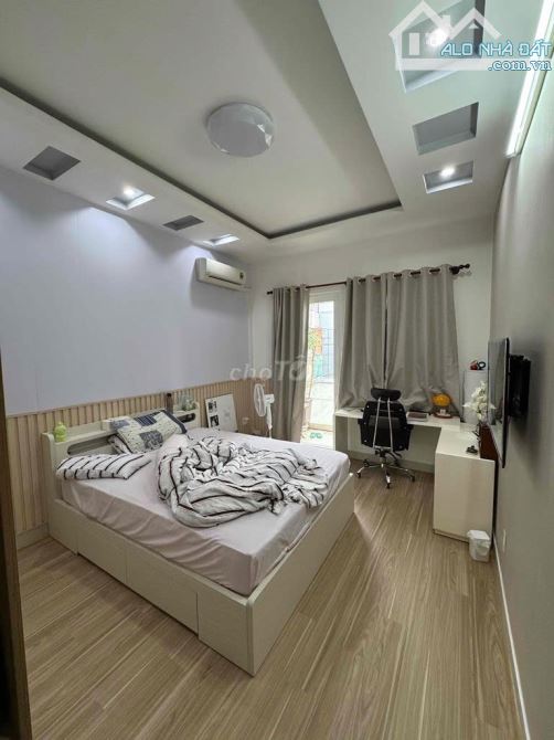 Bán nhà 4 Tầng - Trường Chinh, ngay Bảy Hiền, DT 3.7 x 15.5 - 57m2 - giá 7.6 tỷ TL - 3