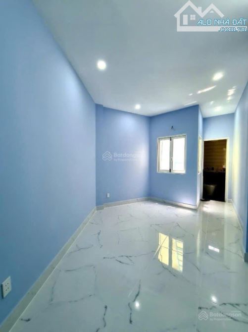 NHÀ 3 TẦNG HẺM XE HƠI LÊ VĂN THỊNH GIÁ RẺ - 3