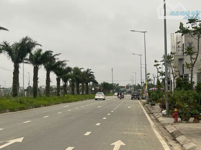 BÁN NHÀ 4 TẦNG MẶT TIỀN TỈNH LỘ 10 - KHU D PHÚ MỸ THƯỢNG- TP HUÊ GIÁ CHỈ 5.X TỶ - 3