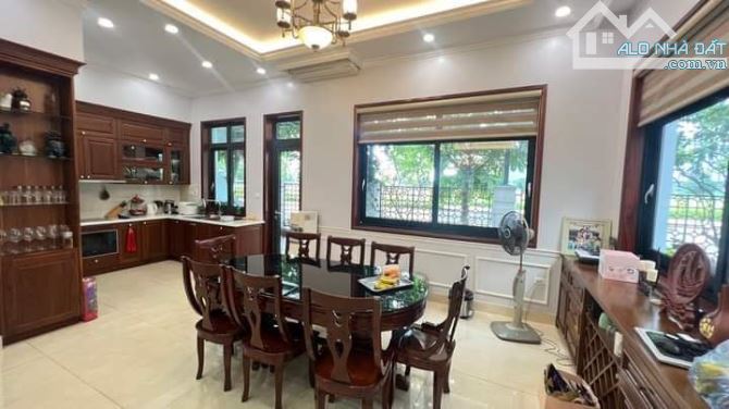 Bán nhà Bến Bạc Phú Thượng Tây Hồ 900m2 MT 28m View Sông Hồng - 3