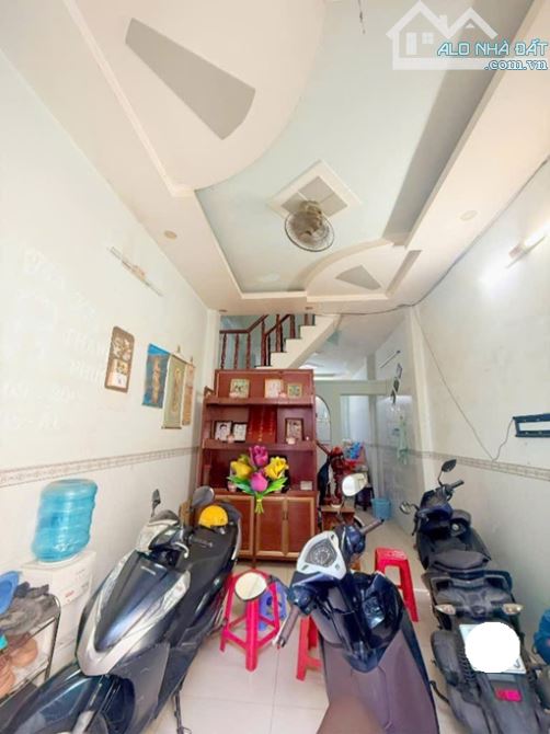 HẺM 3 GÁC, MỄ CỐC, F15, QUẬN 8, 3 TẦNG ĐÚC, 45.0M2, 3.8 TỶ. - 3