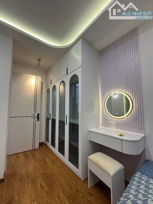 BÁN NHÀ PHÚC LỢI 60M2, 10.X TỶ, 6 TẦNG, THANG MÁY KINH DOANH, CHỦ VỠ NỢ - 3