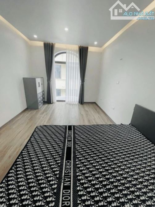 ĐẲNG CẤP PHÂN LÔ -  Ô TÔ TRÁNH – VỈA HÈ - 47M *3T – KINH DOANH ĐỈNH 12 TỶ - 3