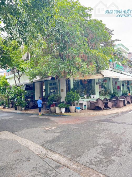 Bán biệt thự gốc 2MT khu bông sao 363.5m2- 16m x 23.5m- 4PN- 5WC  - đối diện công viên-F5 - 4
