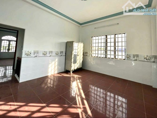 BÁN NHÀ QUYẾT THẮNG, 1TRỆT 3TẤM, SỔ HỒNG THỔ CƯ HOÀN CÔNG, ĐƯỜNG 5m, SÂN OTO - 4