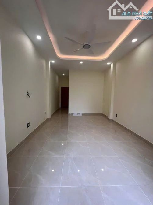 BÁN NHÀ ĐẸP 4 TẦNG VÕ VĂN KIỆT, P. CẦU ÔNG LÃNH, TP.HCM GIÁ CHỈ HƠN 16 TỶ - 4